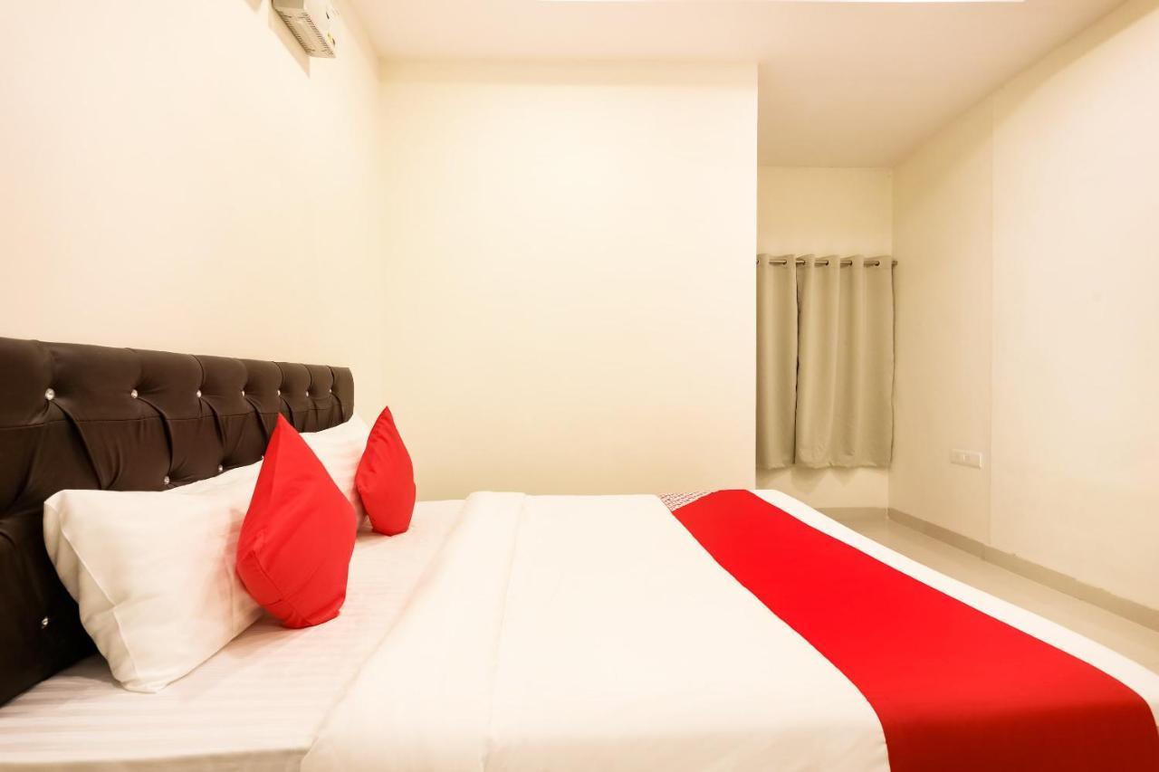 Oyo Flagship 30861 Hotel Velocity Vijay Nagar Indore Bagian luar foto